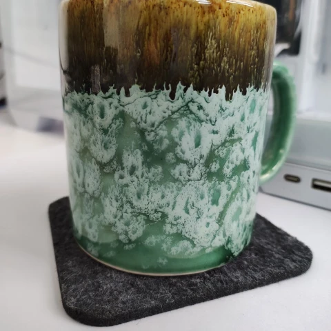 زیر لیوانی نمدی مدل دور گرد